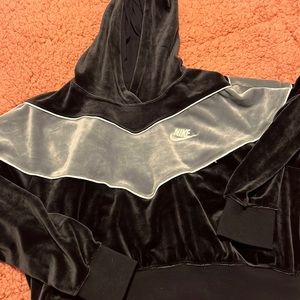 Nike velour pullover hoodie cropped